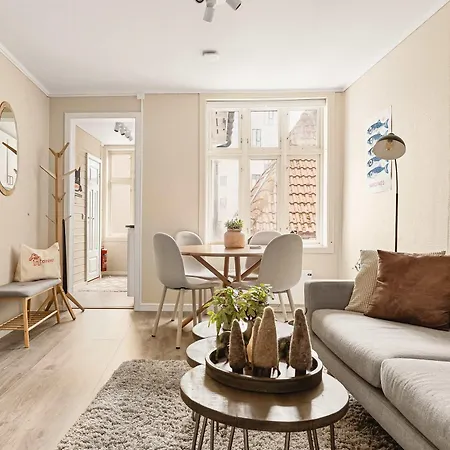 Dinbnb L 100m To Bryggen L House L 24l7 Check-in アパート ベルゲン